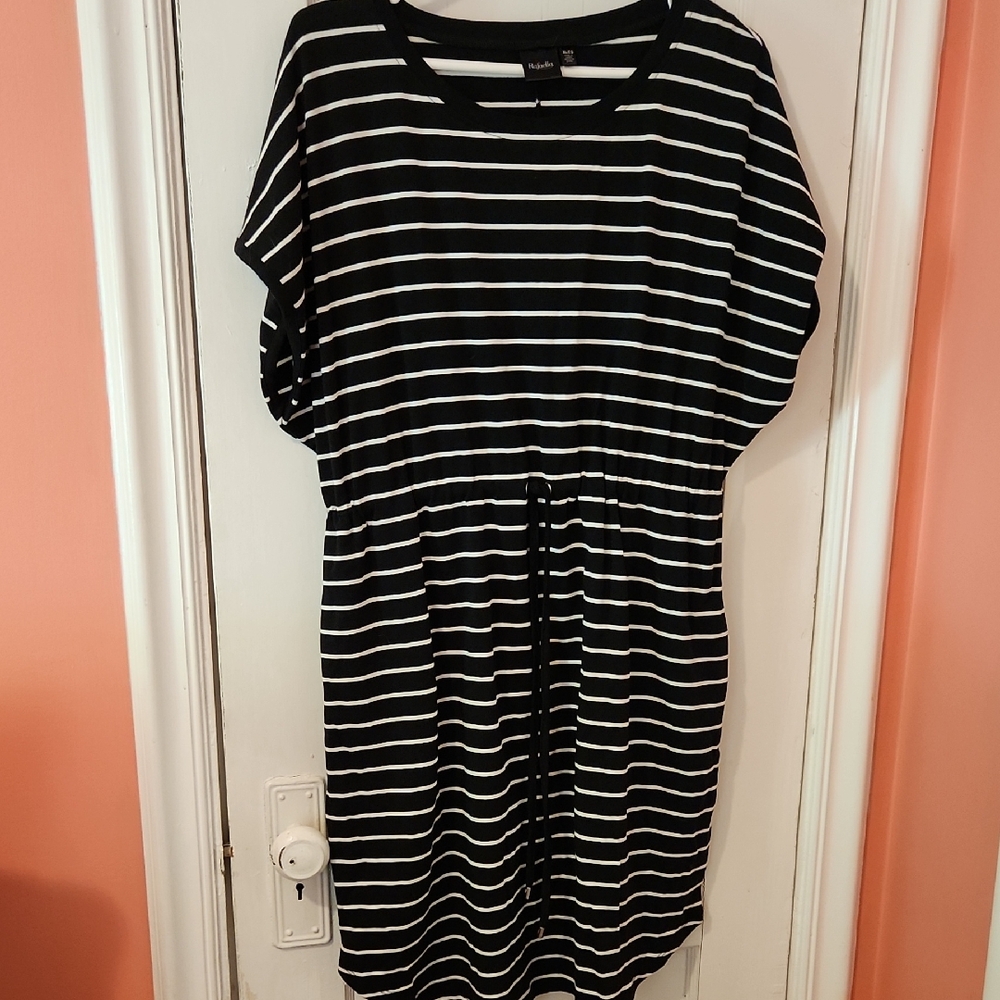 Rafaella Black and White Striped Garment